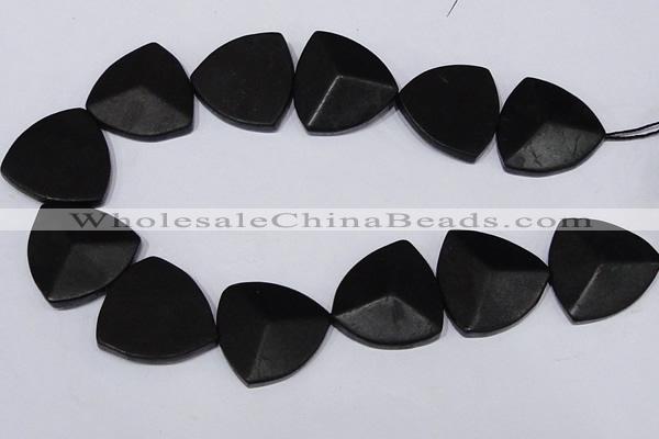 CBS19 15.5 inches 30*30mm triangle black stone beads wholesale